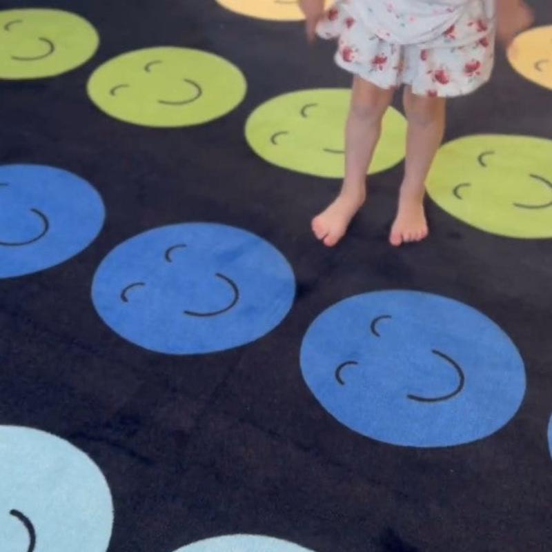 Groovy Grins Happy Faces Classroom Rug